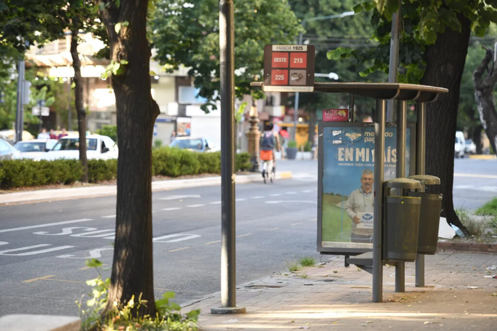 Reunión clave de la UTA para resolver si se adhiere al paro nacional de transporte