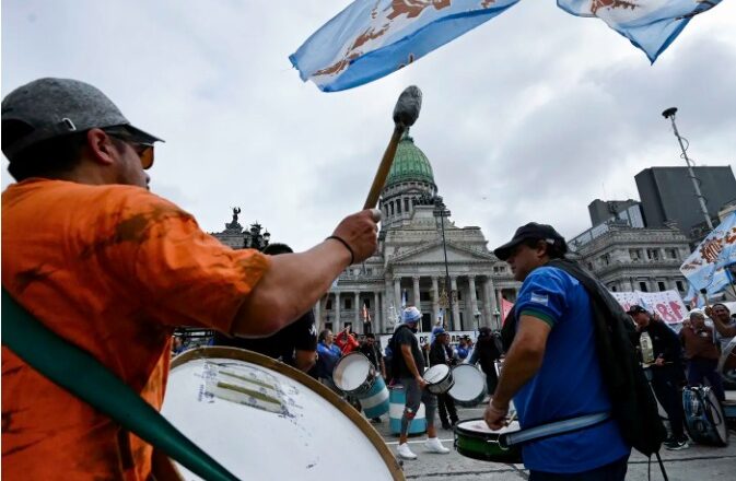 ¿Qué sindicatos anunciaron paros y movilizaciones tras la condena a Cristina Kirchner?