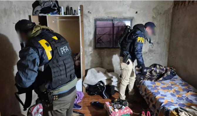 Allanaron casas en La Plata y Ensenada por vínculos con el grupo terrorista ISIS
