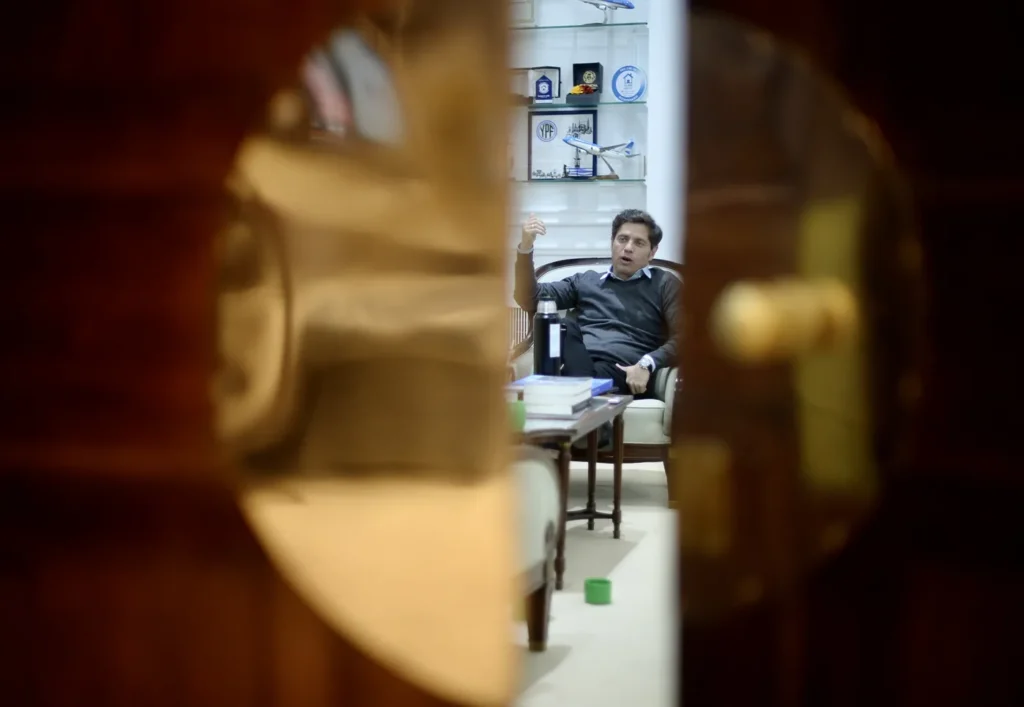 Axel Kicillof convoca a una cumbre de intendentes en La Plata para evaluar el escenario económico bonaerense