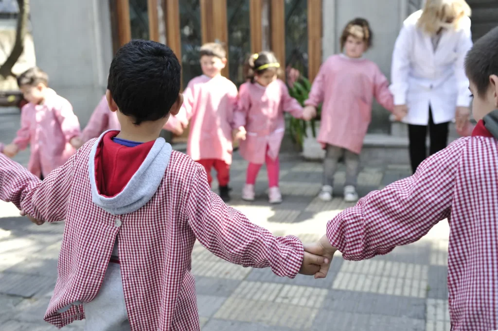 La Provincia oficializó el jardín obligatorio desde los 3 años para que arranque en 2027