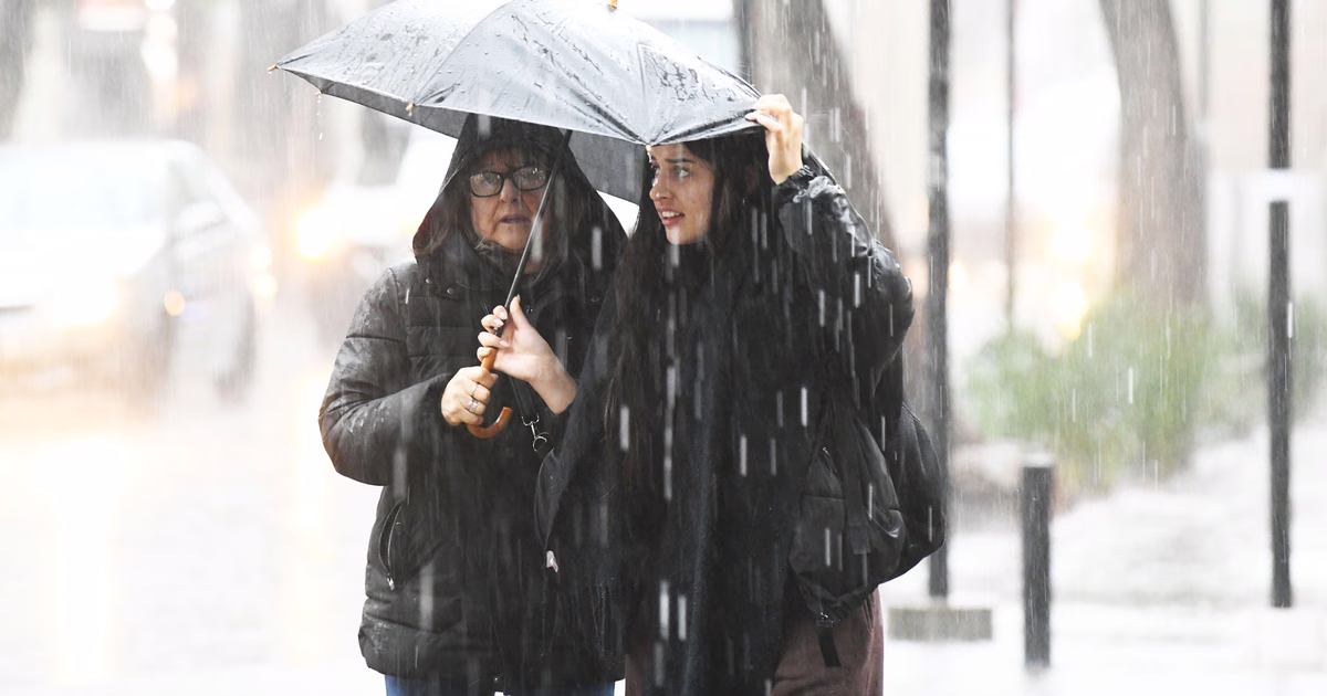 Elevaron a naranja el alerta por tormentas para La Plata y la región