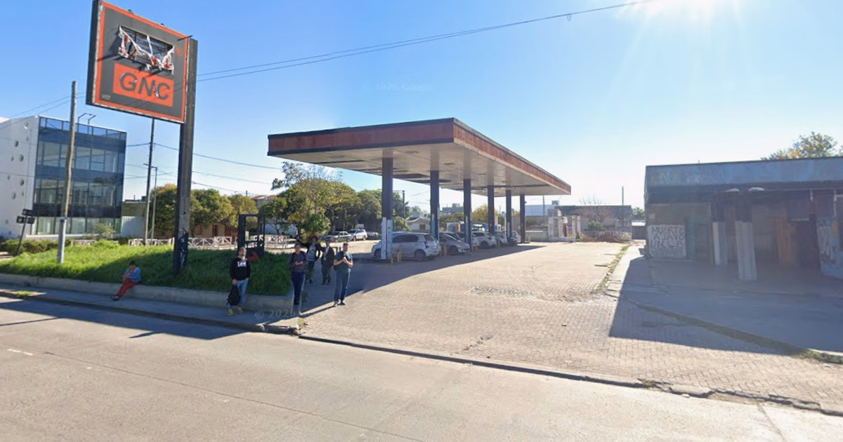 Otro principio de incendio en Tolosa reaviva el temor por una vieja estación de gas abandonada