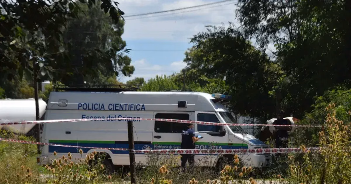 Murió un hombre en La Plata tras meterse dentro de un camión cisterna sin ventilación para limpiarlo