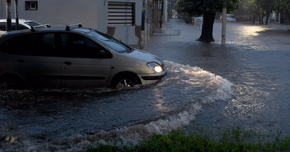 El Niño enciende las alertas en La Plata y la provincia por el riesgo de lluvias intensas e inundaciones